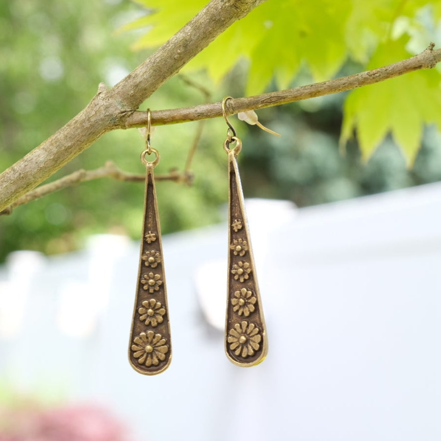 Retro Flower Drop Earrings