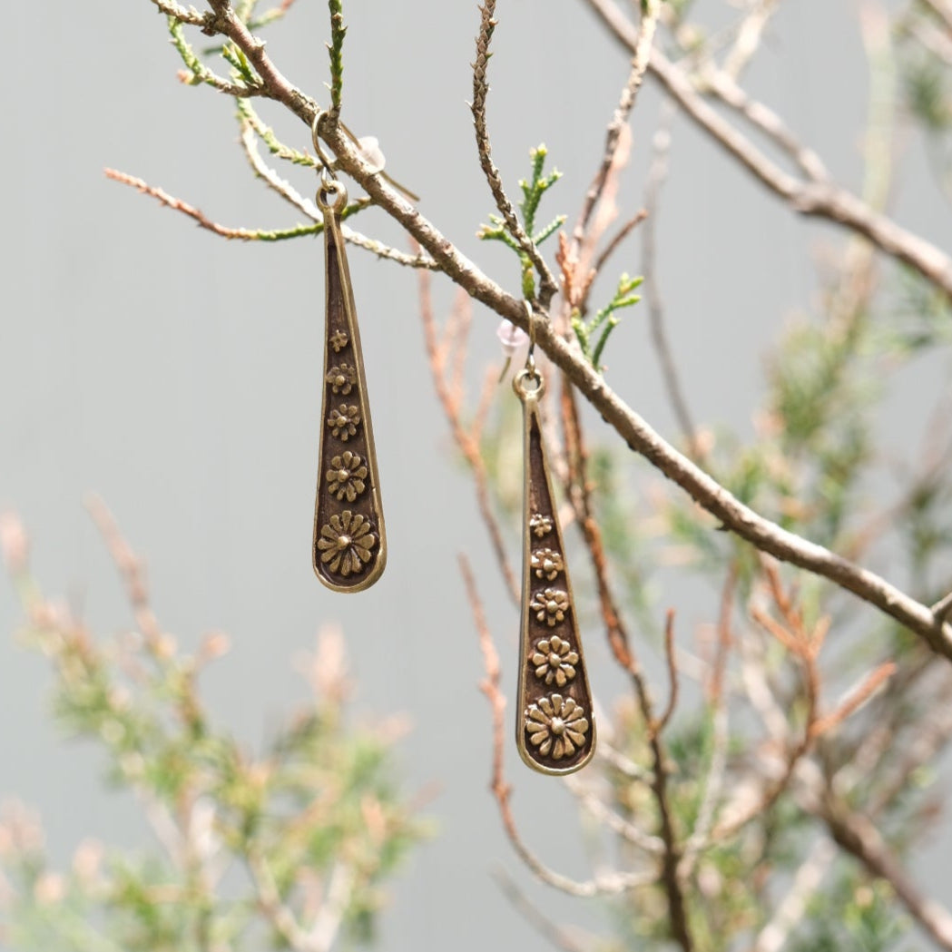 Retro Flower Drop Earrings